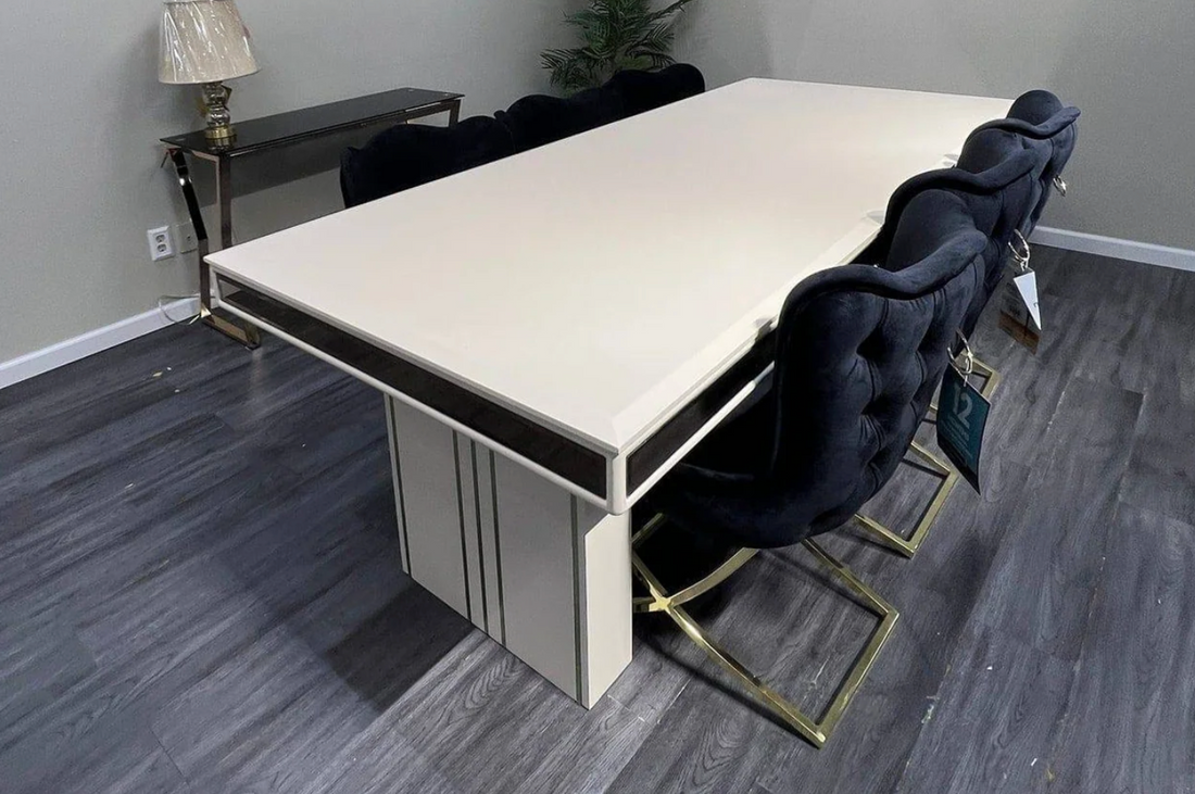 Elit Dining Table