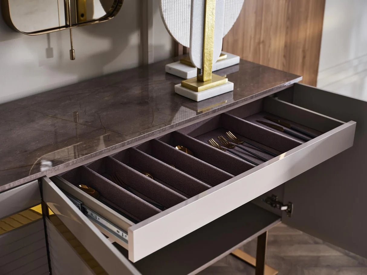 Veronica Dining Buffet