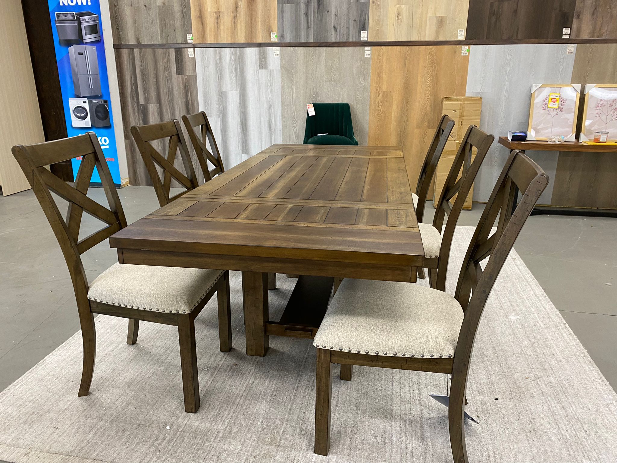 Moriville Extendable Dining Table &amp; 6 chairs