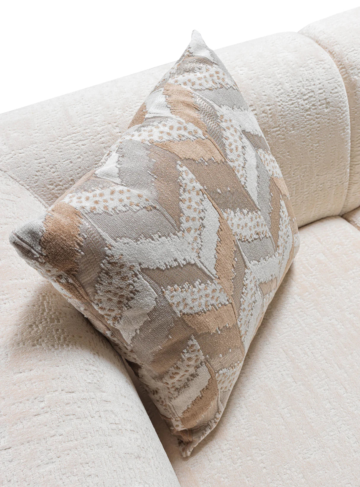 Sofá y loveseat de terciopelo marfil Helena