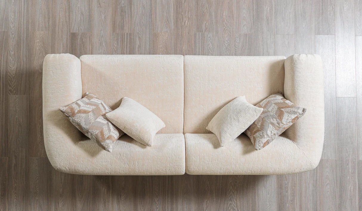 Sofá y loveseat de terciopelo marfil Helena