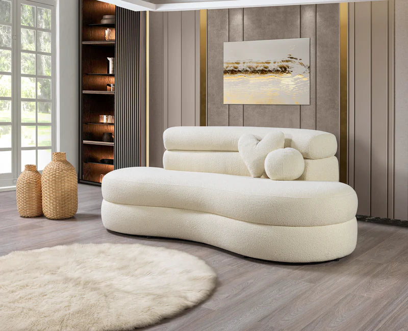Loveseat Larissa Ivory Boucle