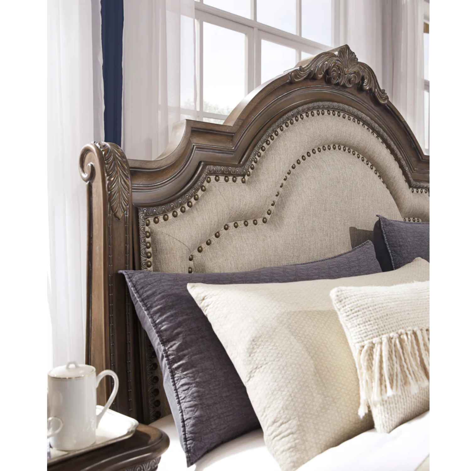 Charmond Brown Upholstered Sleigh Bedroom Set