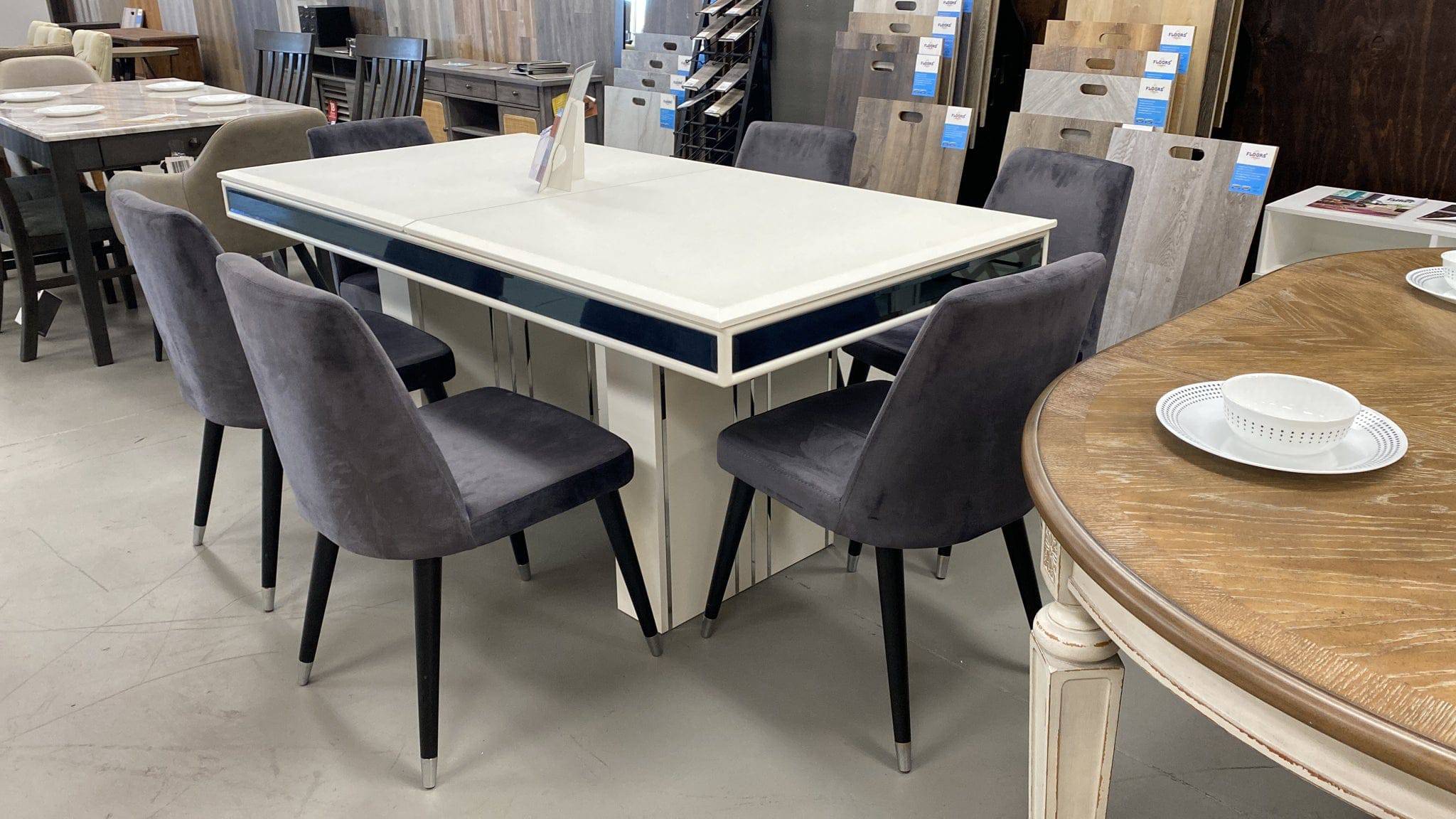 Elit Dining Table