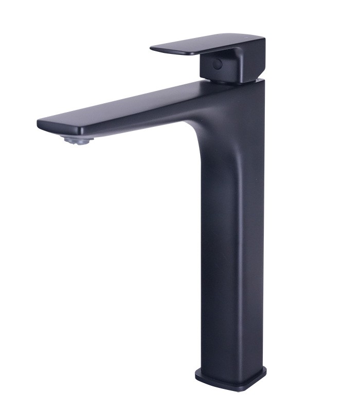 Single Hole Bathroom Faucet in Matte Black