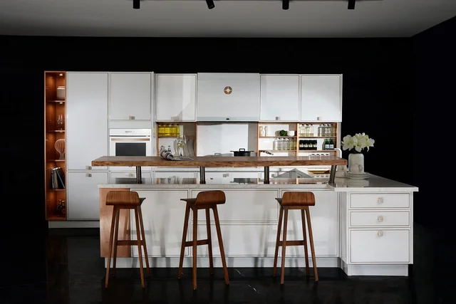 YX565 Cabinetry
