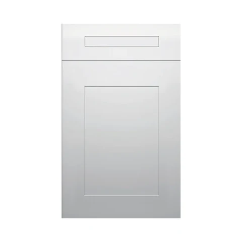 Shaker cabinet door in White
